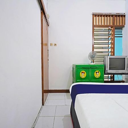 Spot On 91723 Sony Homestay Syariah Сукабуми Экстерьер фото
