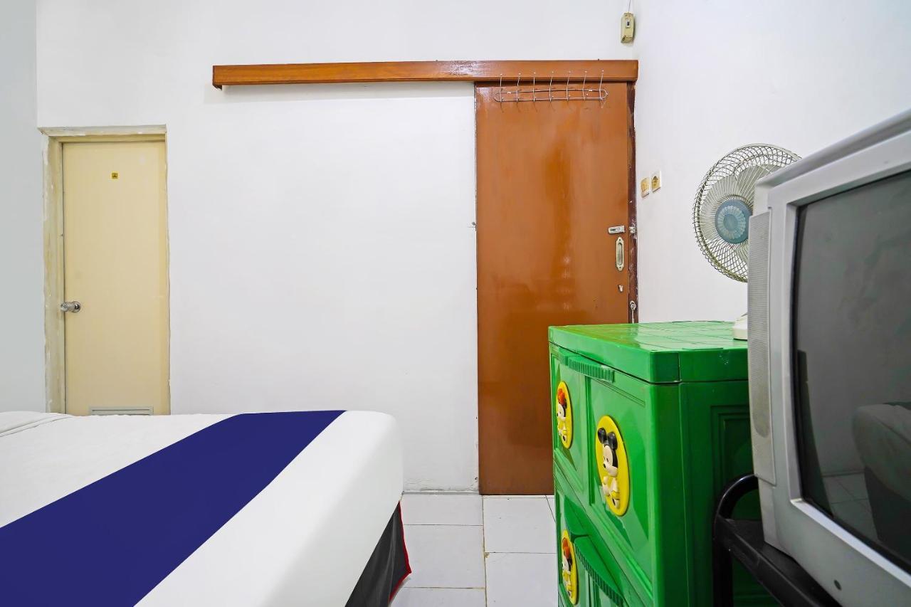 Spot On 91723 Sony Homestay Syariah Сукабуми Экстерьер фото
