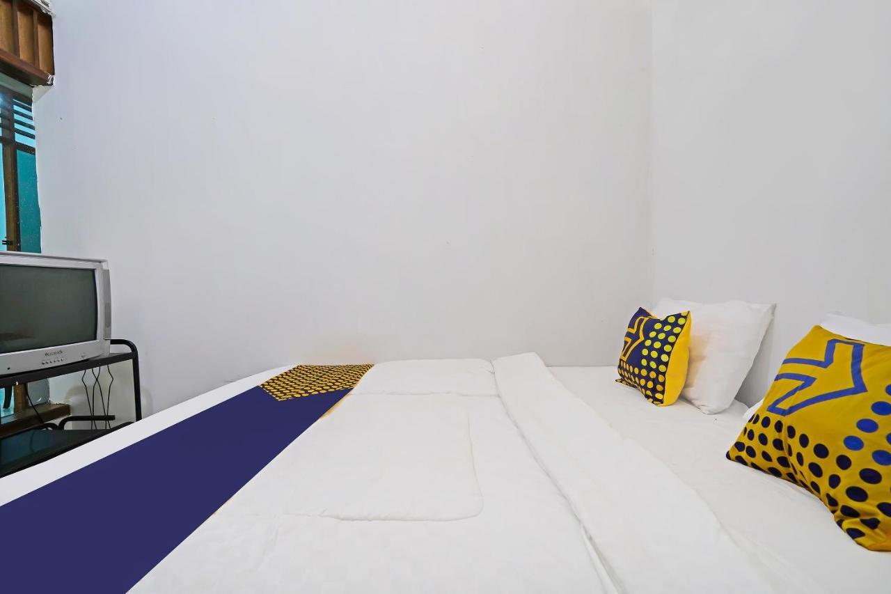 Spot On 91723 Sony Homestay Syariah Сукабуми Экстерьер фото